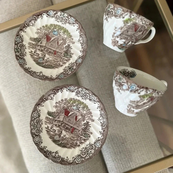 Johnson brothers Heritage Hall Colonial Overhang set of mugs and saucers - Picture 2 of 6